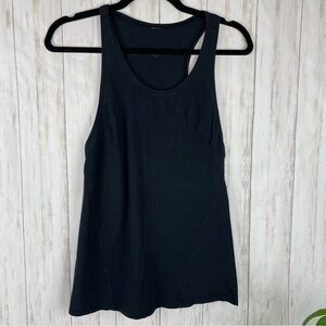 Lululemon black tank
